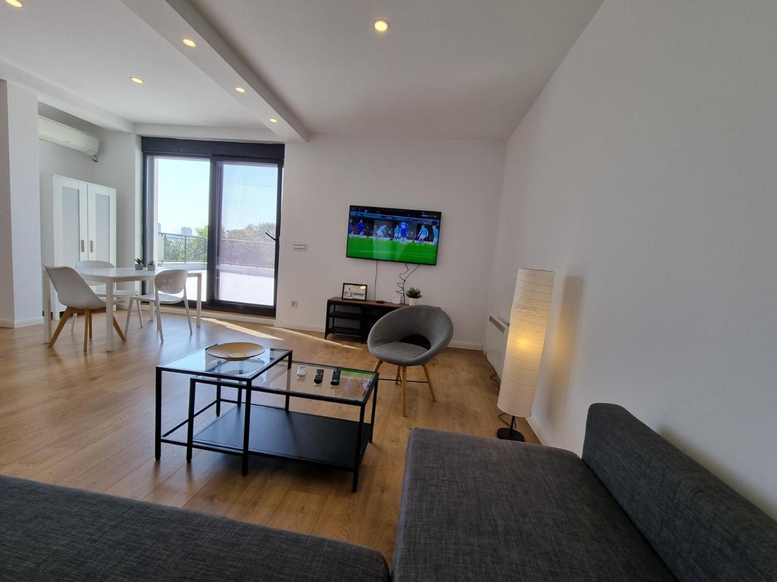 J&J Apartments Белград Экстерьер фото
