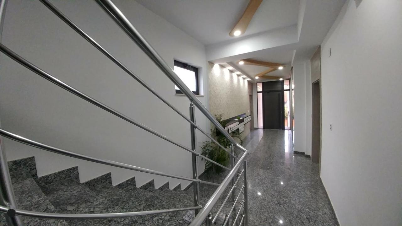 J&J Apartments Белград Экстерьер фото