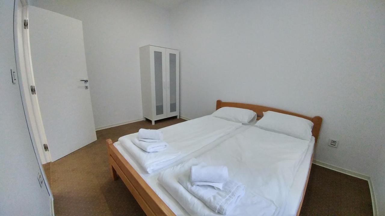 J&J Apartments Белград Экстерьер фото