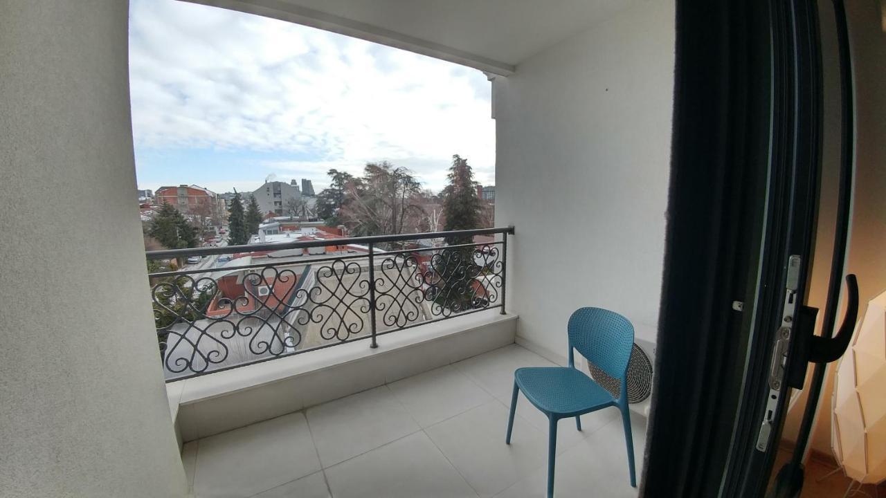 J&J Apartments Белград Экстерьер фото